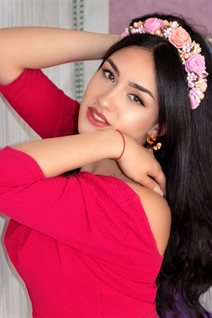 Beautiful girl in ukraine katerina from nikolaev with Dark Brown hair age 26