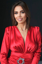 Romanian woman alexandra from bucurest with Dark Brown hair 35 years old photo-1