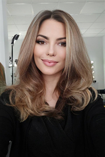 Beautiful german woman alexandra from adlkofen with Light Brown hair 36 years old