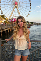 Sortir avec une femme allemande anna de cologne avec Blond cheveux 41 ans photo-4