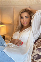 Novia de baku rosa con pelo Rubio y edad 37 photo-1
