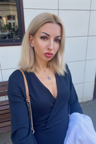 Ukrainian lady olga from lviv with Blonde hair age 42 photo-14