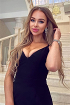 Mariée ukrainienne julia de kyiv avec Chatain clairs cheveux, âge 34 photo-2