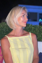 Mariée de vienna tatiana avec Blond cheveux, âge 48 photo-11