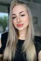 Ukrainian lady karyna from kiev with Blonde hair age 22 photo-14