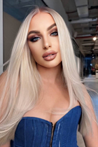 Dating a czech woman liudmyla from prague with Blonde hair 19 years old photo-8